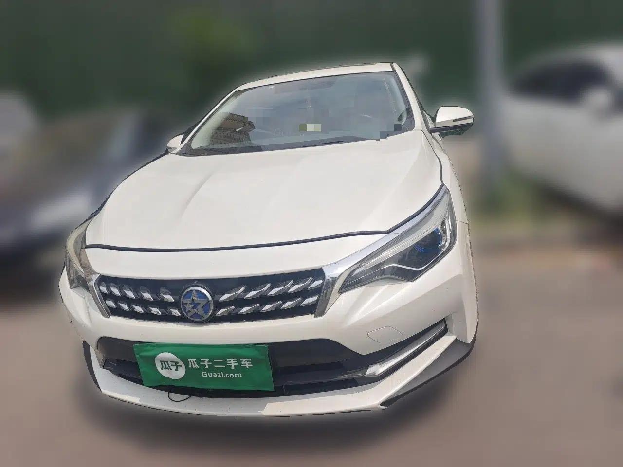 Venucia D60 2019 100 000 Glory 1.6L XL Manual Chenku Edition China VI — миниатюра 2