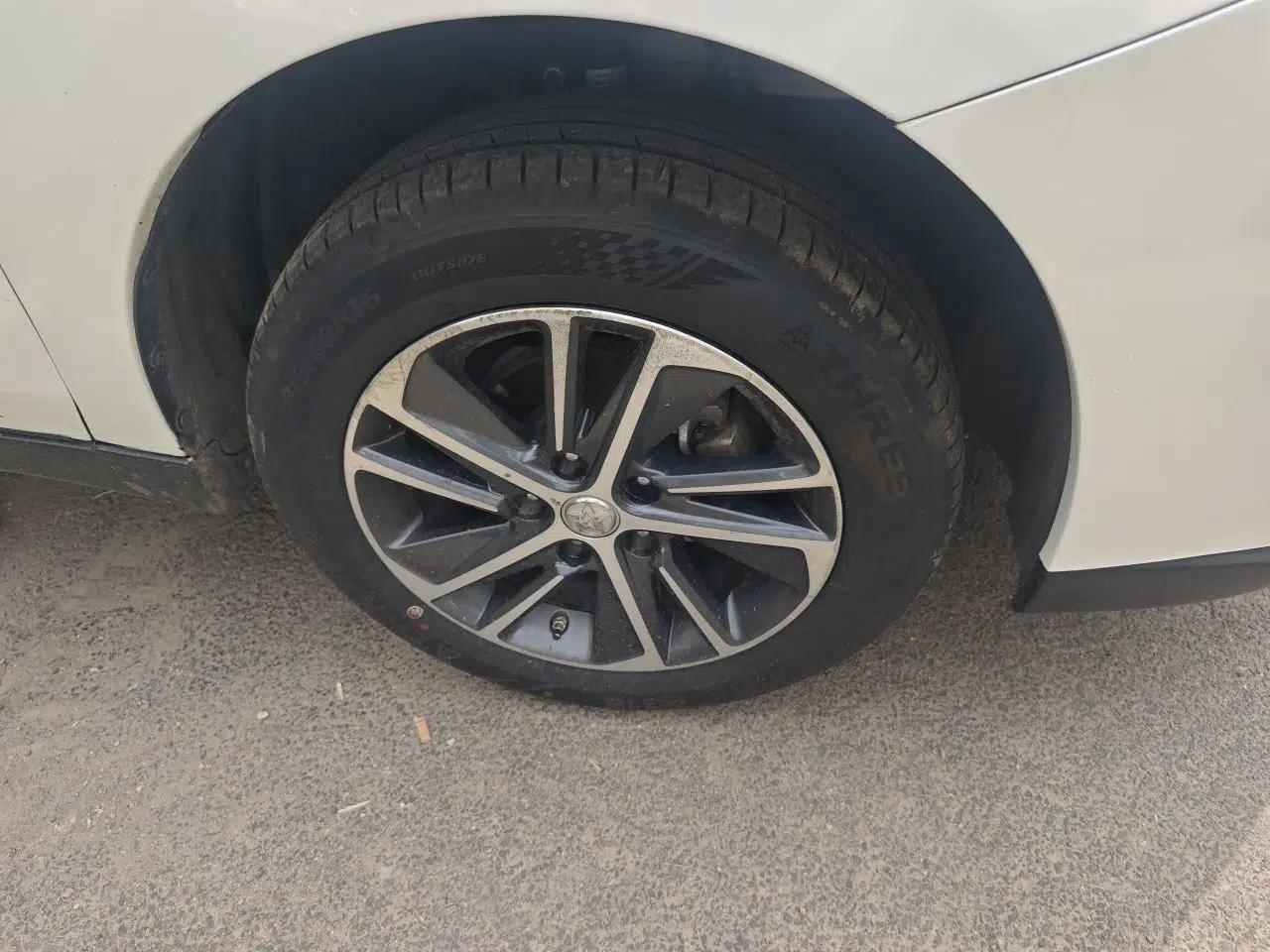 Venucia D60 2019 100 000 Glory 1.6L XL Manual Chenku Edition China VI — миниатюра 8