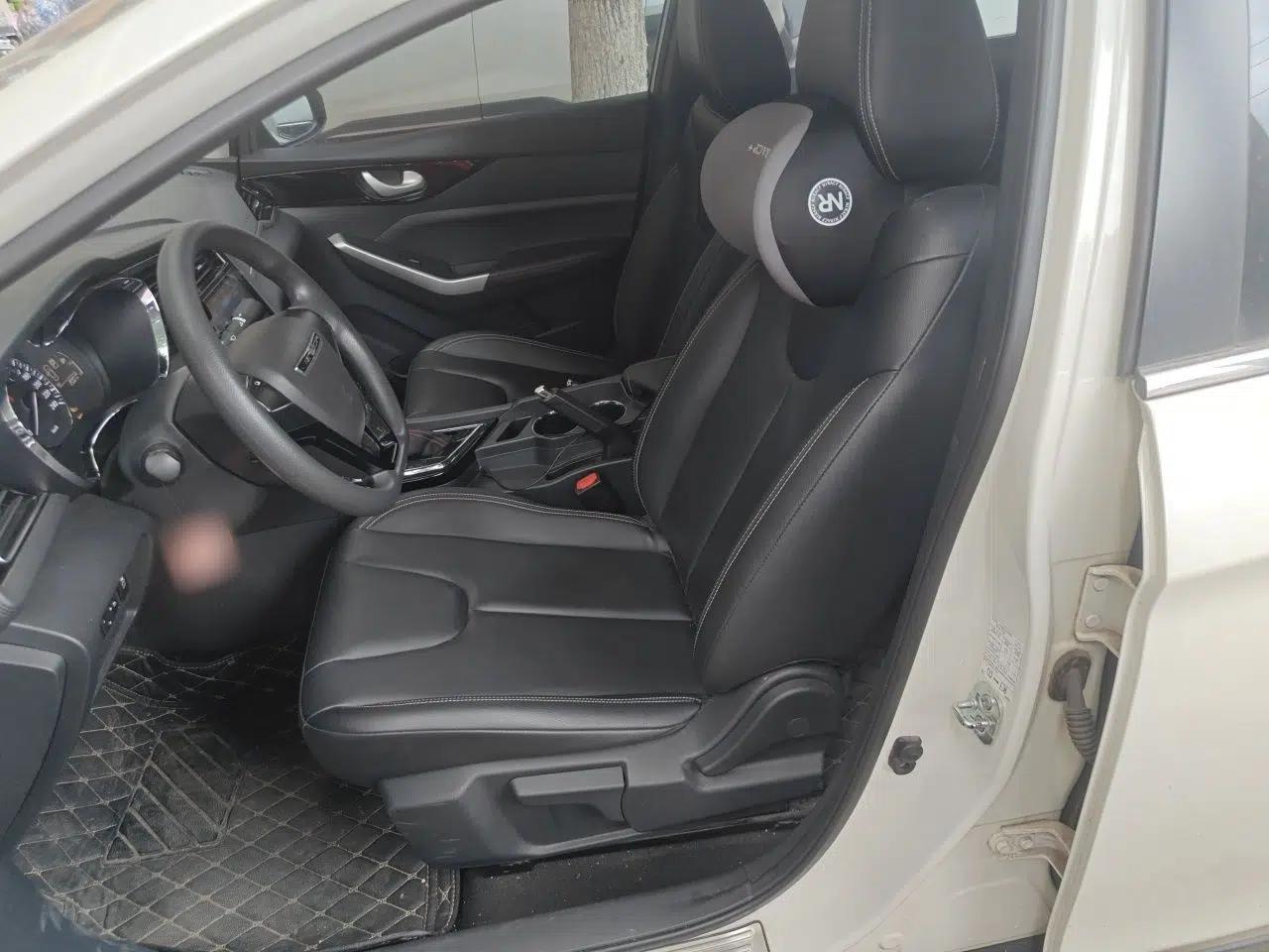 Venucia D60 2021 1.6L XE CVT Comfort Edition — миниатюра 16