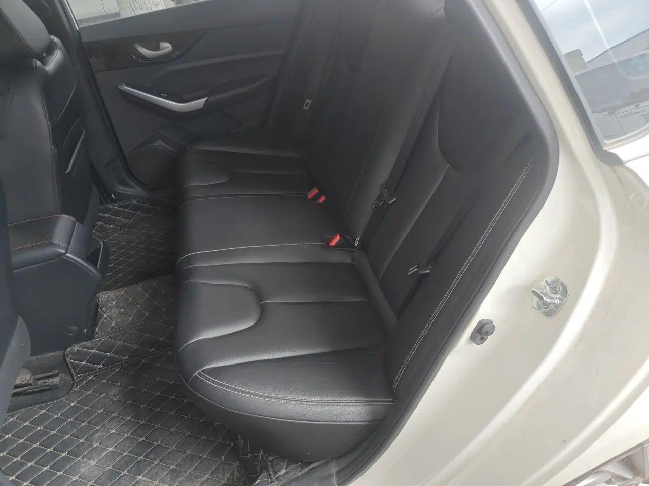 Venucia D60 2021 1.6L XE CVT Comfort Edition — миниатюра 18