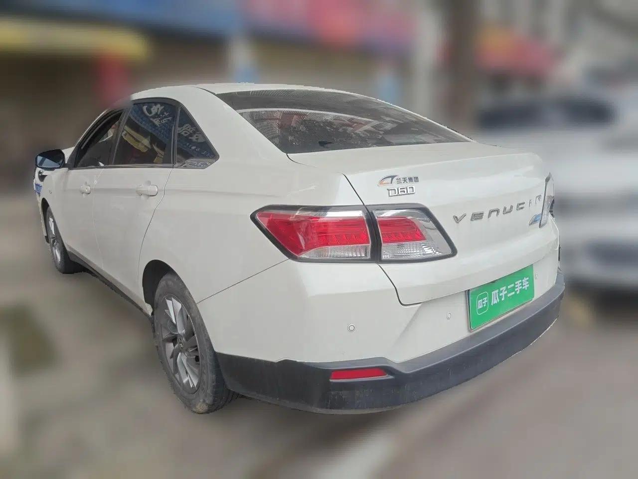 Venucia D60 2021 1.6L XE CVT Comfort Edition — миниатюра 4