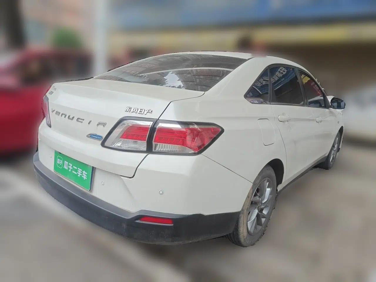 Venucia D60 2021 1.6L XE CVT Comfort Edition — миниатюра 6