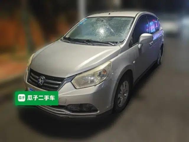 Venucia R50 2015 1.6L Manual Fashion Edition