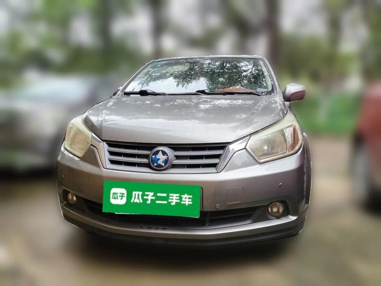 Venucia D50 2013 1.6L Automatic Luxury Edition — миниатюра 2