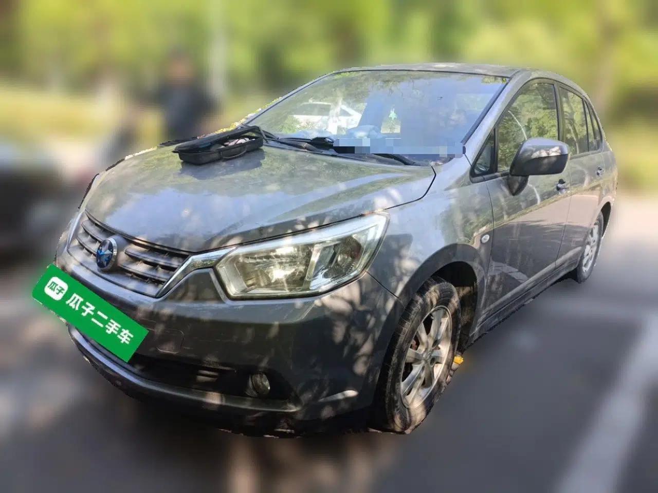 Venucia D50 2013 1.6L Manual Fashion Edition — миниатюра 1