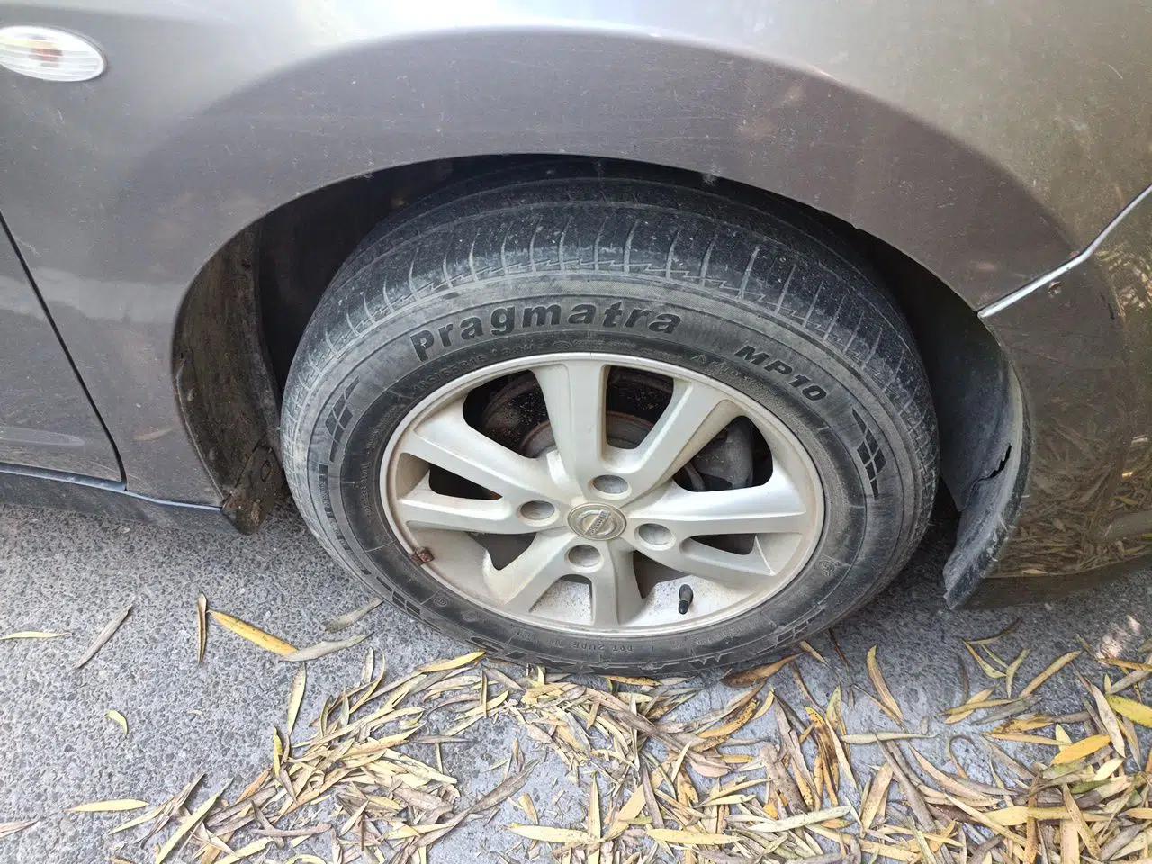 Venucia D50 2013 1.6L Manual Fashion Edition — миниатюра 8