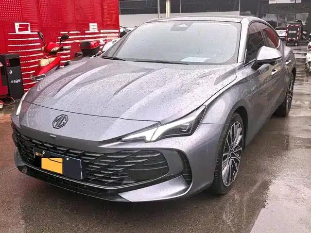 MG7 2025 1.5T 300 DCT Luxury Edition