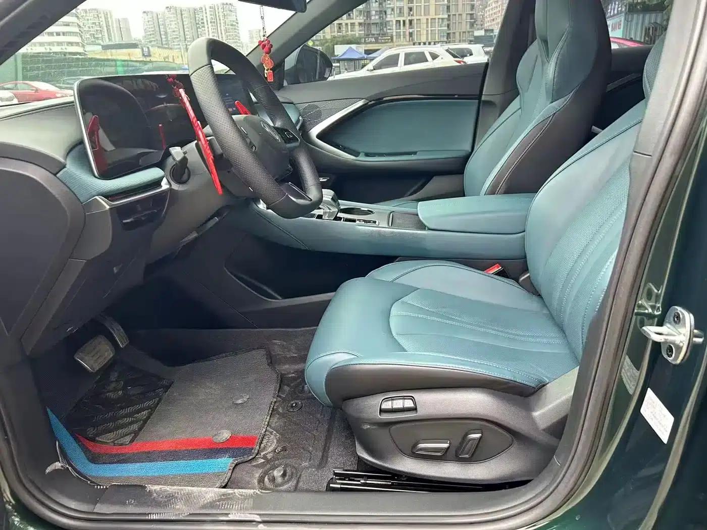 MG7 2023 2.0T Automatic Trophy+ Exhilarating Edition — миниатюра 4