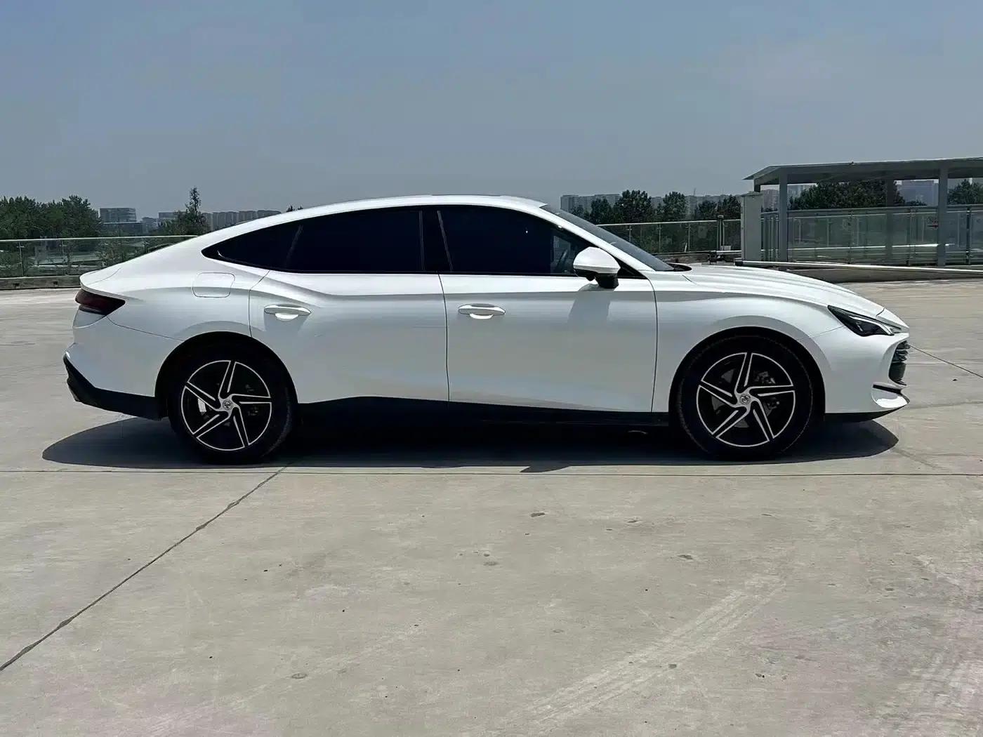 MG7 2023 1.5T DCT Ultimate Comfort Edition — миниатюра 12