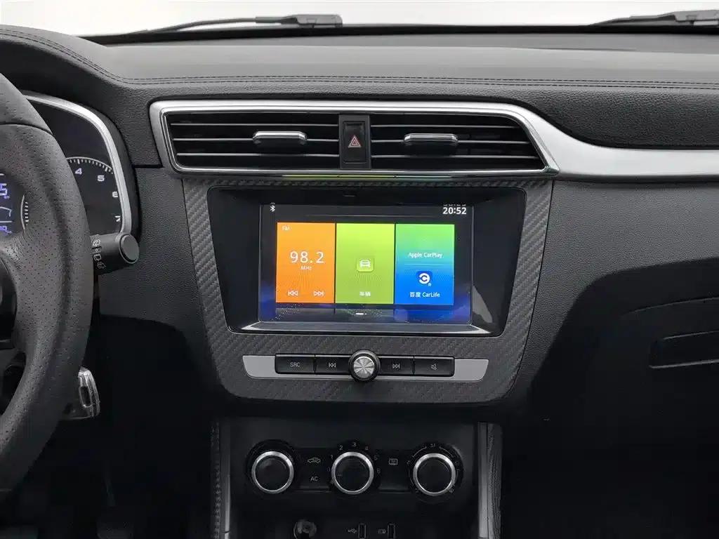 MG ZS 2017 1.5L Manual Elite Edition — миниатюра 12