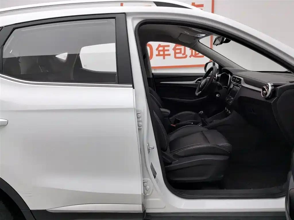 MG ZS 2017 1.5L Manual Elite Edition — миниатюра 23