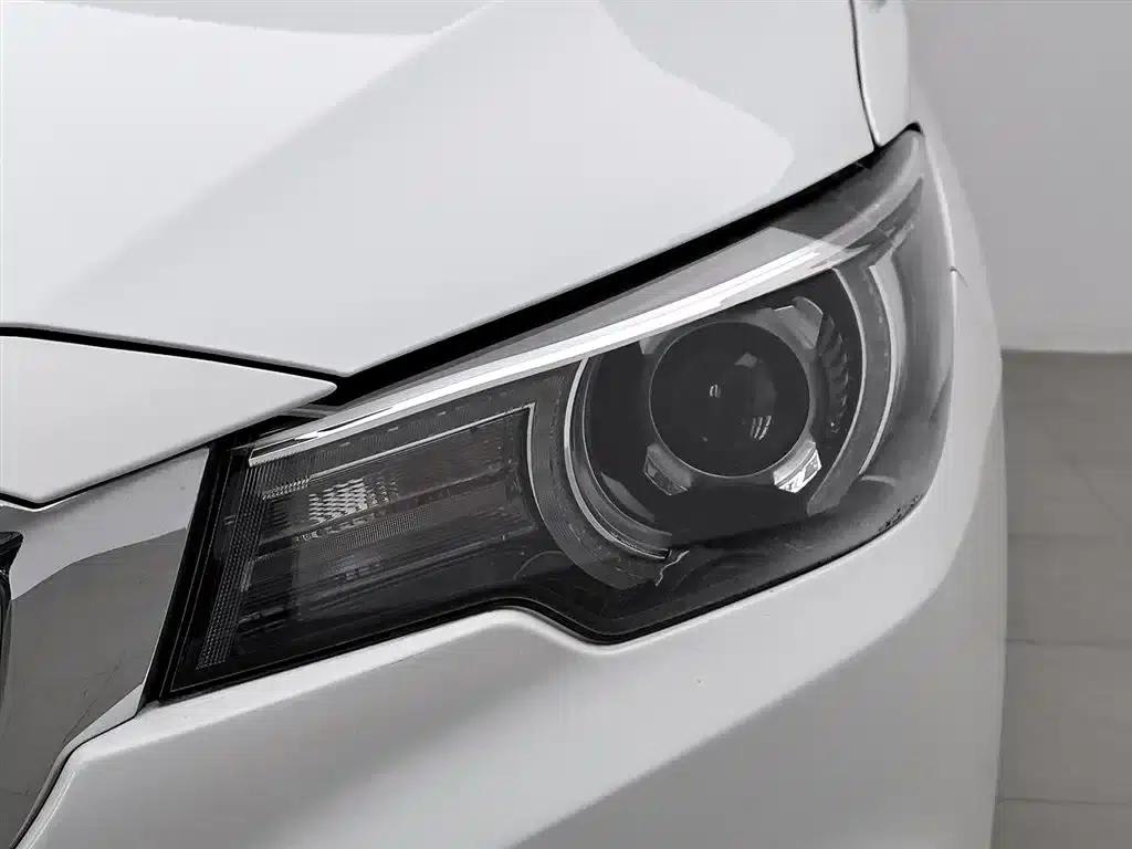 MG ZS 2017 1.5L Manual Elite Edition — миниатюра 7