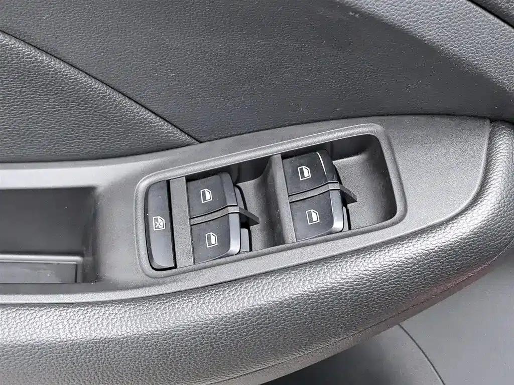MG ZS 2018 1.5L Manual Deluxe Edition (National V Emission Standard) — миниатюра 9