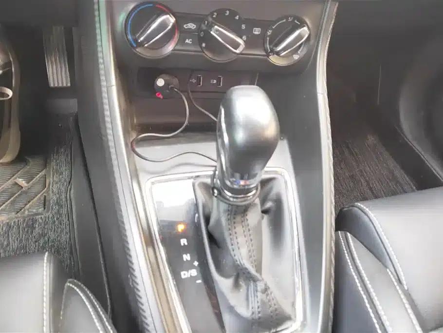 MG ZS 2018 1.5L Automatic Luxury Edition (National V Emission Standard) — миниатюра 16