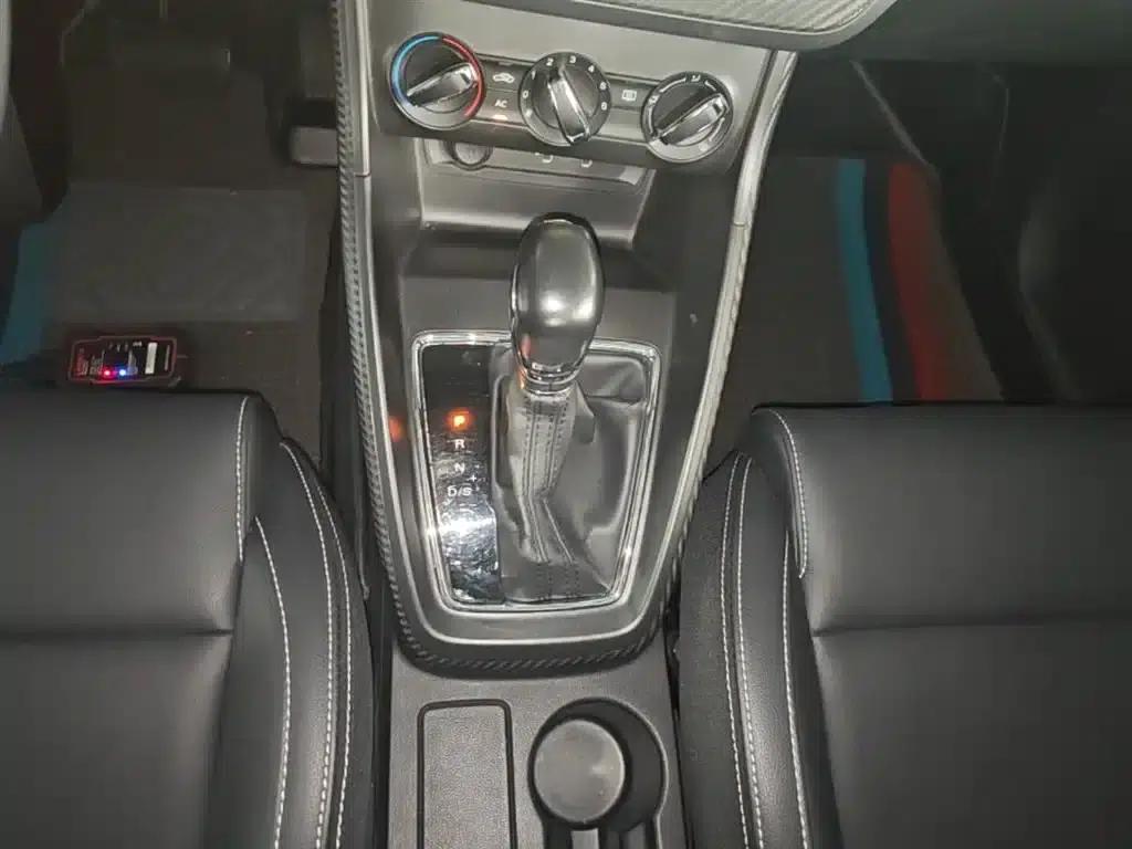 MG ZS 2018 1.5L Automatic Luxury Edition (National V Emission Standard) — миниатюра 14