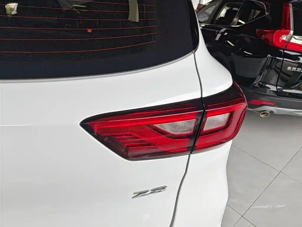 MG ZS 2018 1.5L Automatic Luxury Edition (National V Emission Standard) — миниатюра 8