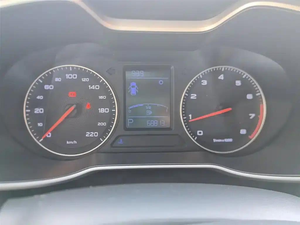 MG ZS 2018 1.5L Automatic Luxury Edition (National V Emission Standard) — миниатюра 12