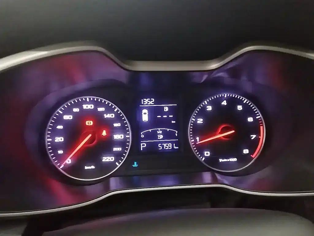 MG ZS 2018 1.5L Automatic Luxury Edition (National V Emission Standard) — миниатюра 12