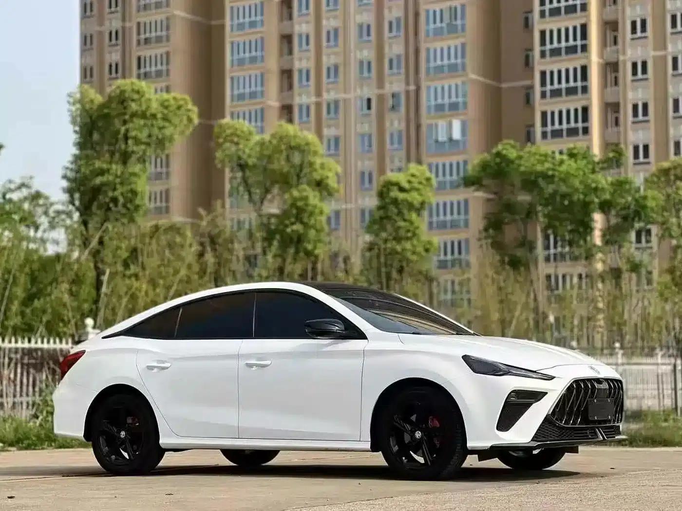 MG5 Scorpio 2022 1.5T Luxury Edition — миниатюра 3