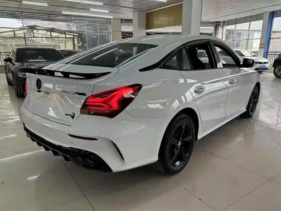 MG5 Scorpio 2022 1.5T Luxury Edition — миниатюра 9