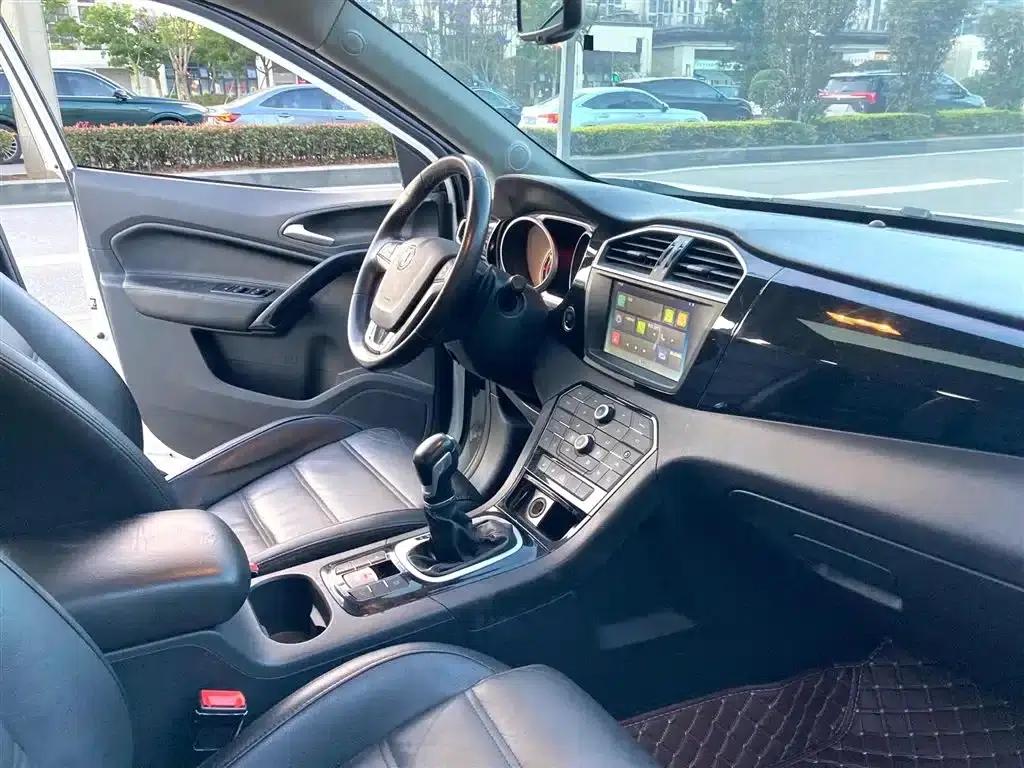2015 GS 2.0TGI TST 4WD Flagship Edition — миниатюра 6