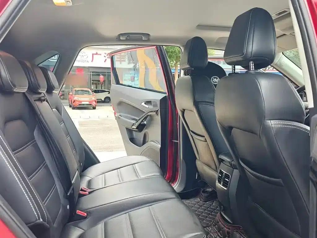 2017 GS 30T Automatic Premium Edition — миниатюра 2