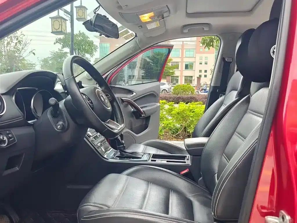 2017 GS 30T Automatic Premium Edition — миниатюра 15