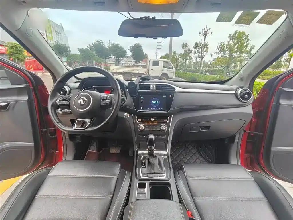 2017 GS 30T Automatic Premium Edition — миниатюра 10
