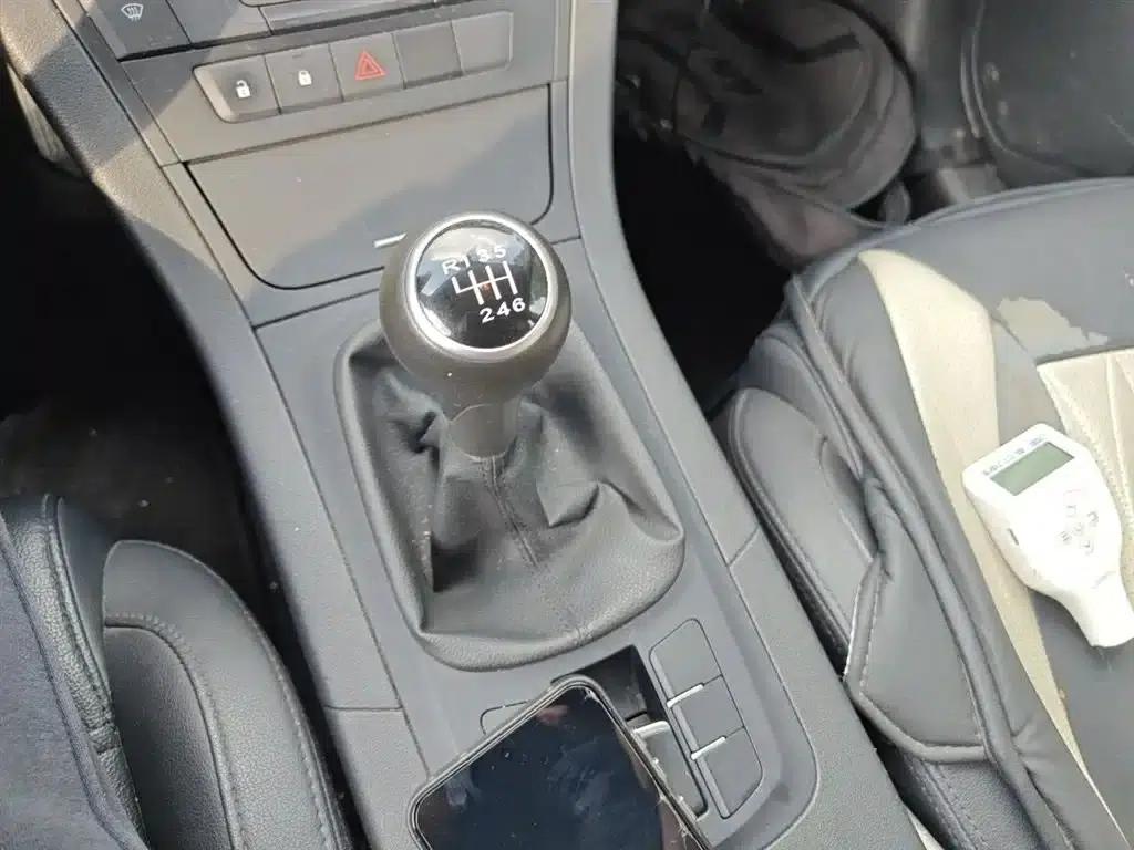 2016 GS 1.5TGI Manual Value Edition — миниатюра 7