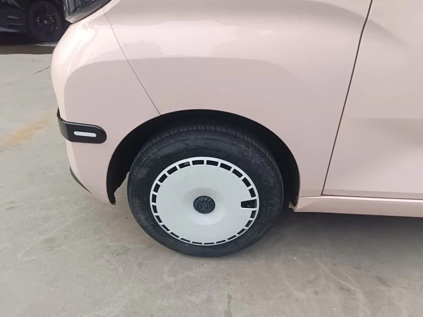 Chery QQ Ice Cream 2024 Edition Youth Version 205km Sundae — миниатюра 8