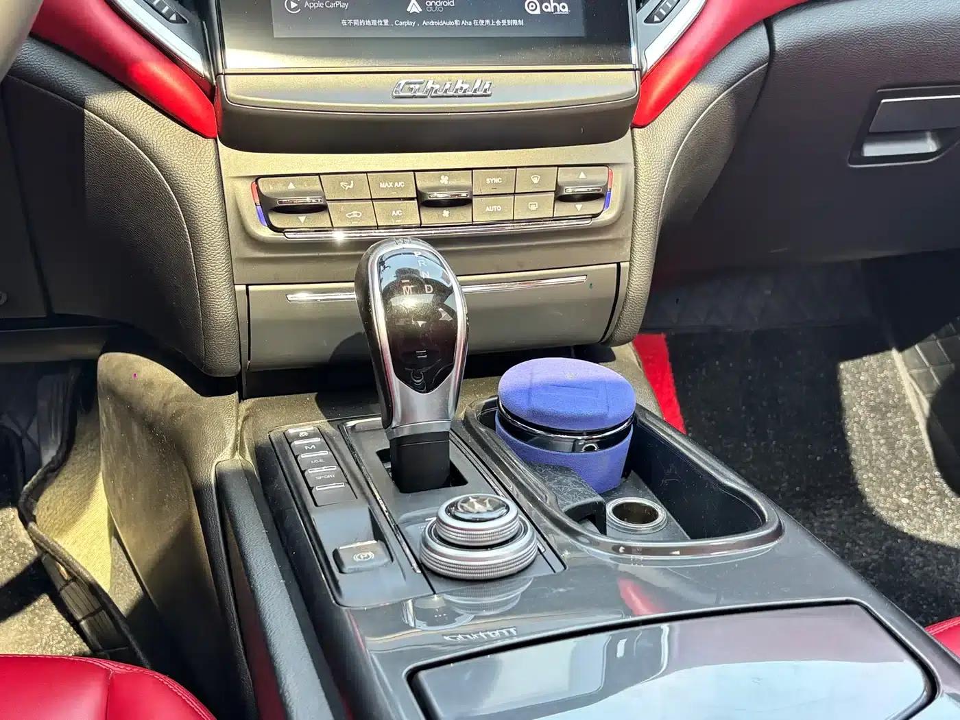 2017 Ghibli 3.0T Standard Edition — миниатюра 16