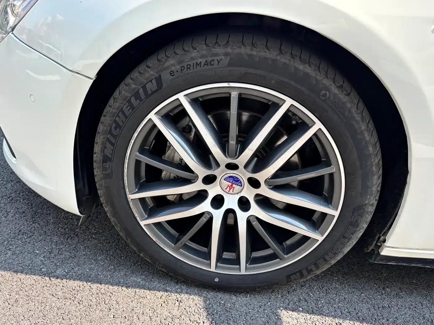 2017 Ghibli 3.0T Standard Edition — миниатюра 18