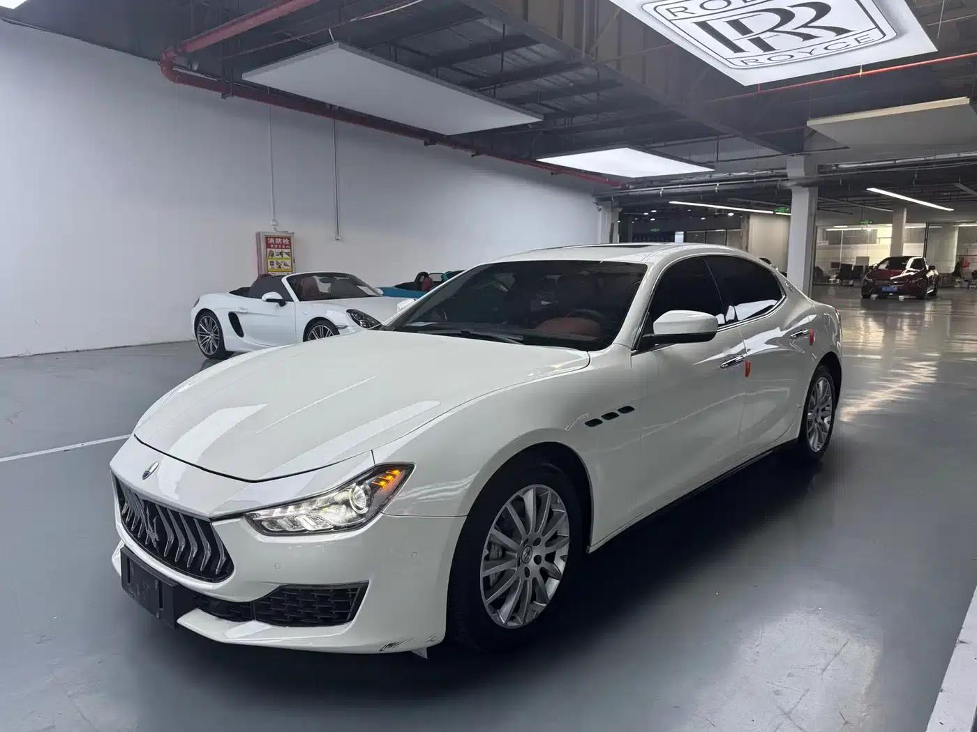 2021 Ghibli 2.0T Edge Edition — миниатюра 1