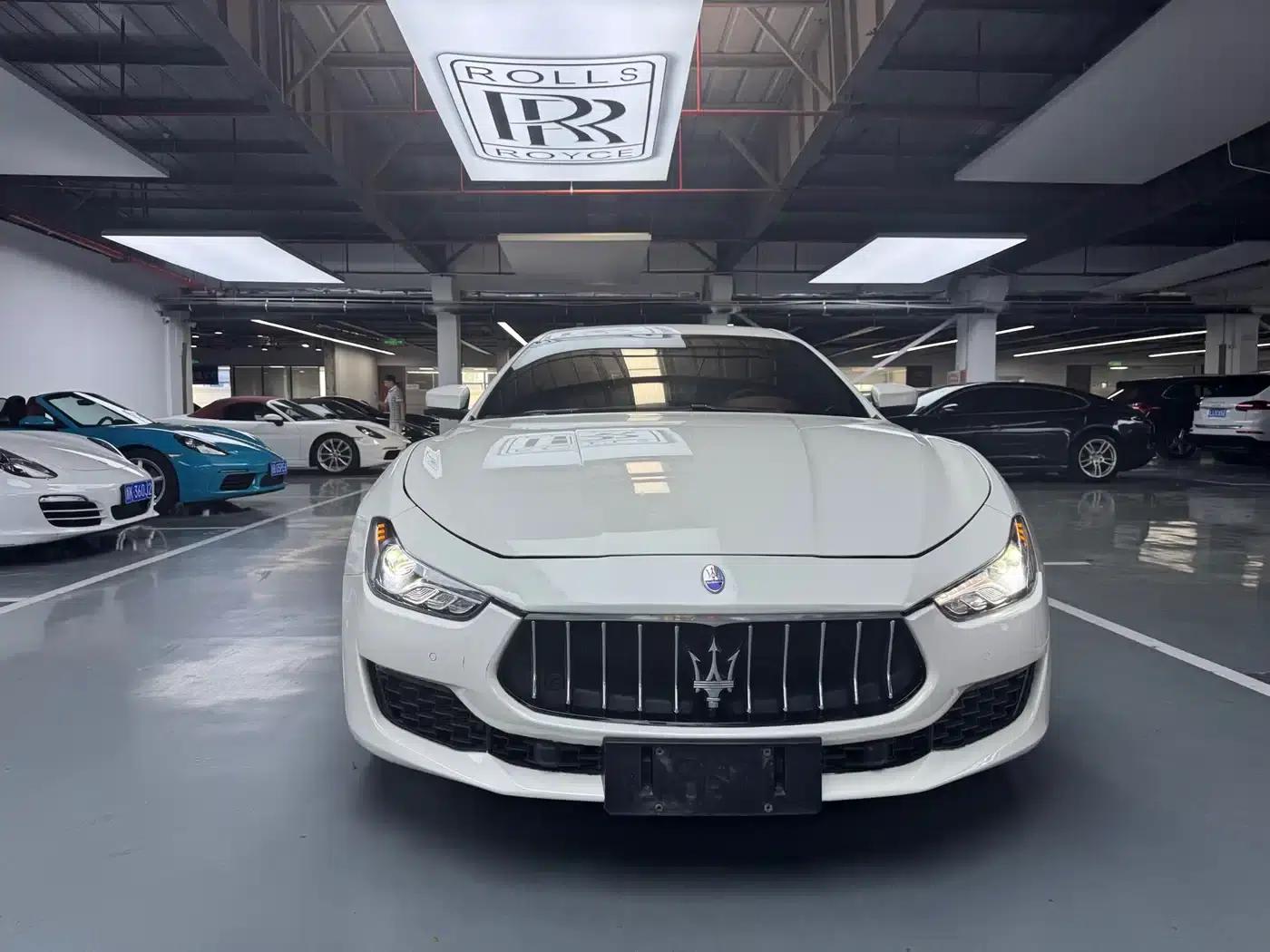 2021 Ghibli 2.0T Edge Edition — миниатюра 2