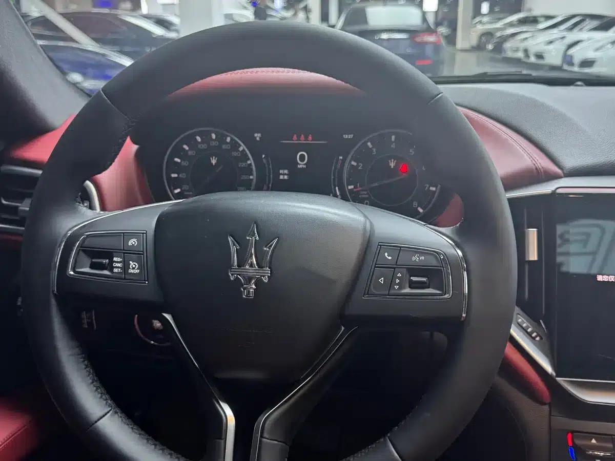 2021 Ghibli 2.0T Edge Edition — миниатюра 7