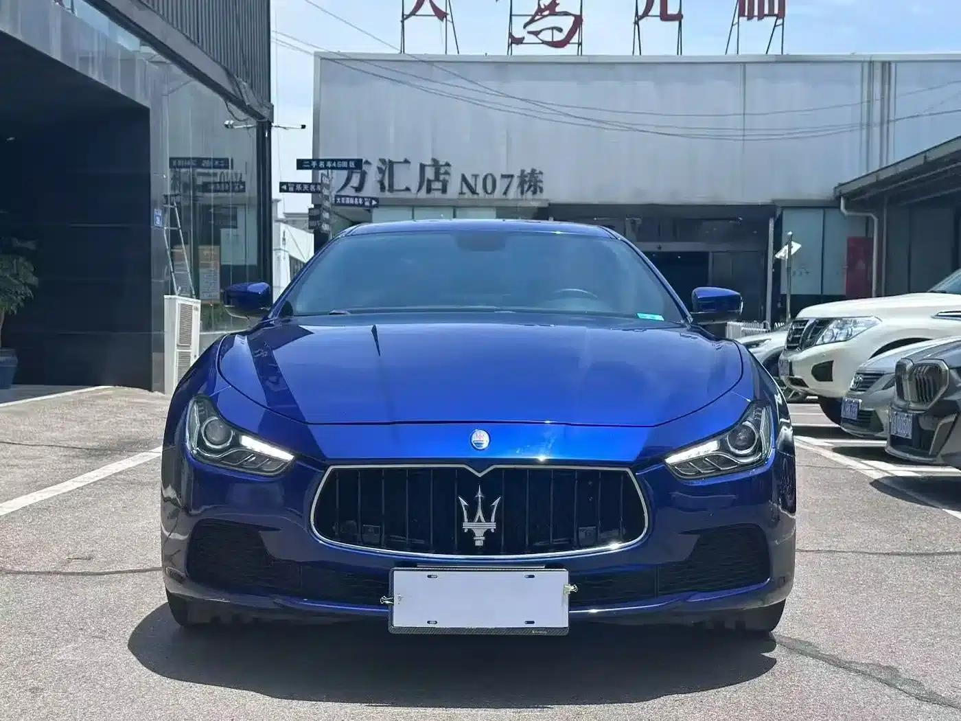 2017 Ghibli 3.0T Standard Edition — миниатюра 2