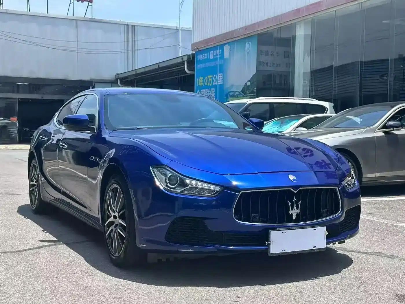 2017 Ghibli 3.0T Standard Edition — миниатюра 3