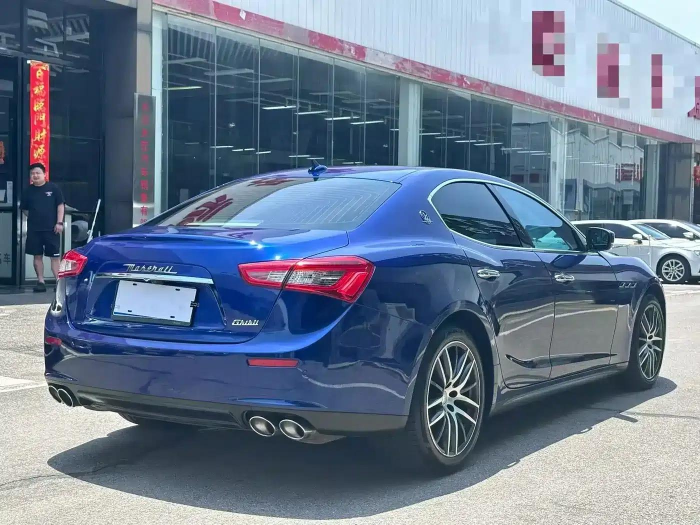 2017 Ghibli 3.0T Standard Edition — миниатюра 9