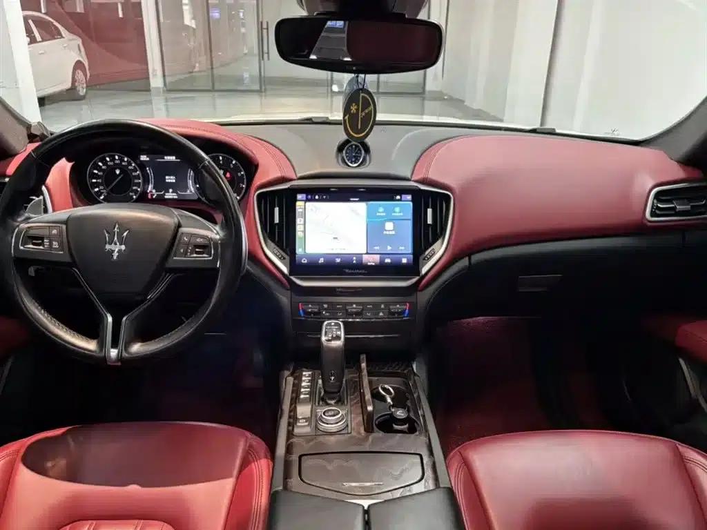 2021 Ghibli 2.0T Edge Edition — миниатюра 5