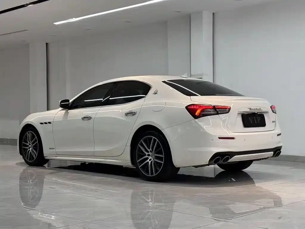 2021 Ghibli 2.0T Edge Edition — миниатюра 8