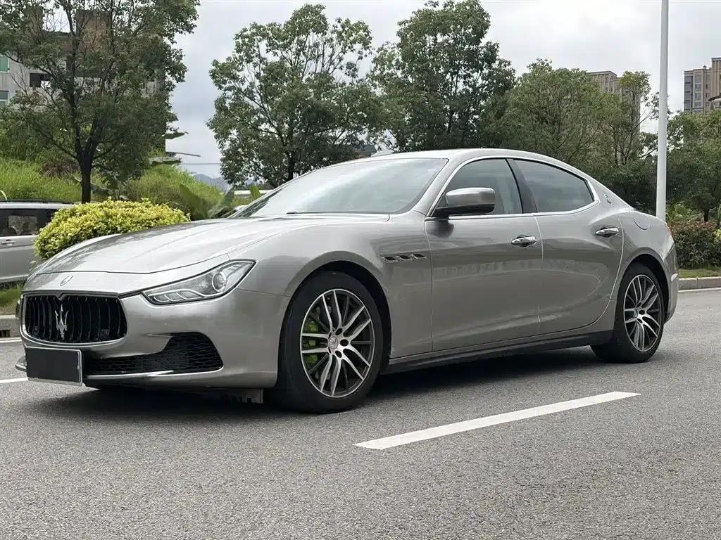 2014 Ghibli 3.0T Standard Edition — миниатюра 1