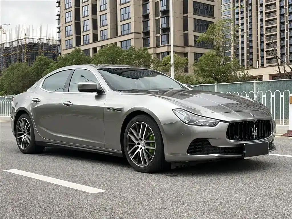 2014 Ghibli 3.0T Standard Edition — миниатюра 3