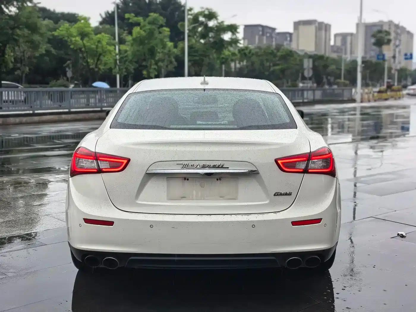 2014 Ghibli 3.0T Standard Edition — миниатюра 5