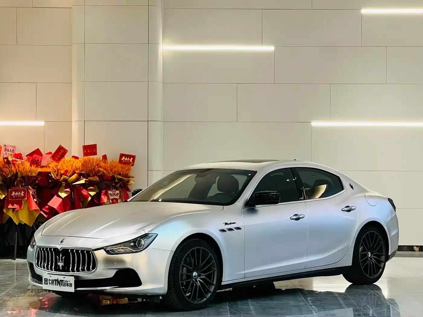 2014 Ghibli 3.0T Standard Edition — миниатюра 1