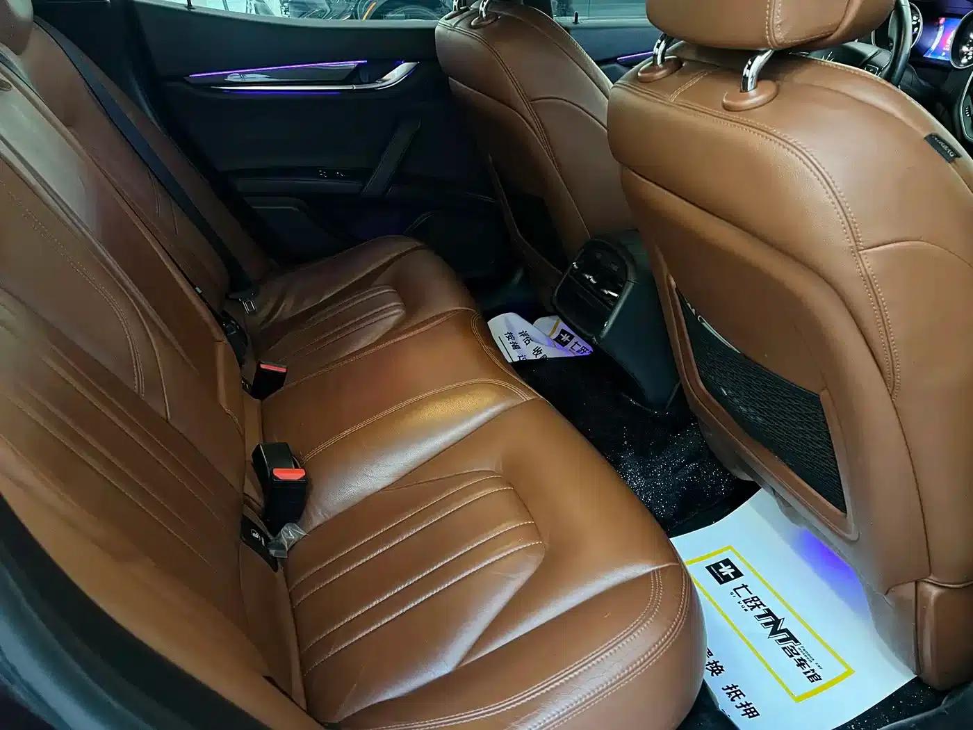 2014 Ghibli 3.0T Standard Edition — миниатюра 9