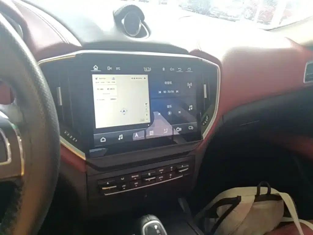 2014 Ghibli 3.0T Standard Edition — миниатюра 13