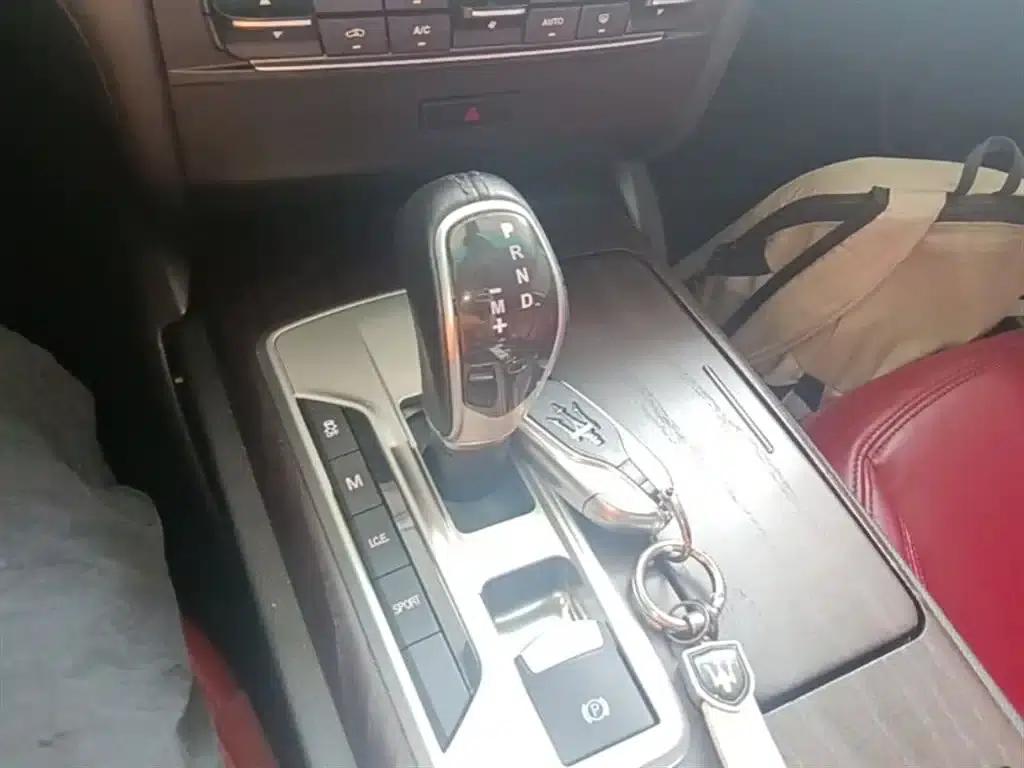 2014 Ghibli 3.0T Standard Edition — миниатюра 14