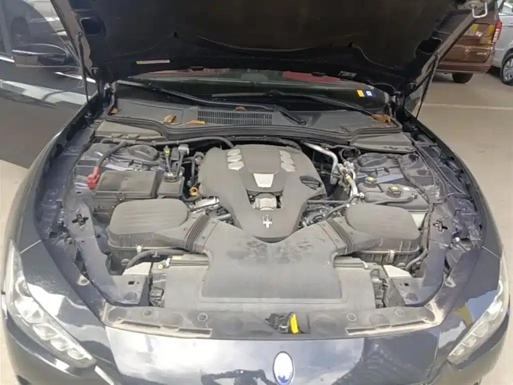 2014 Ghibli 3.0T Standard Edition — миниатюра 20