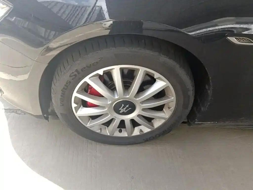 2014 Ghibli 3.0T Standard Edition — миниатюра 23