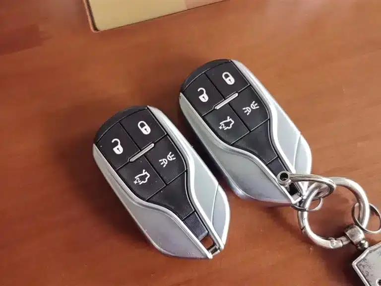 2014 Ghibli 3.0T Standard Edition — миниатюра 9